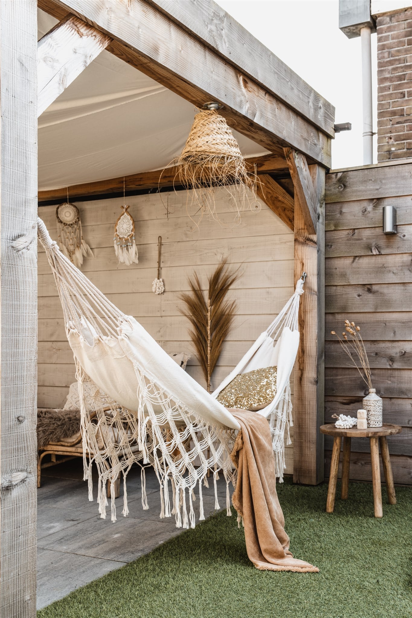 Tuinstyling Ibiza tuin - Kelly Interieur Design - Hangmat
