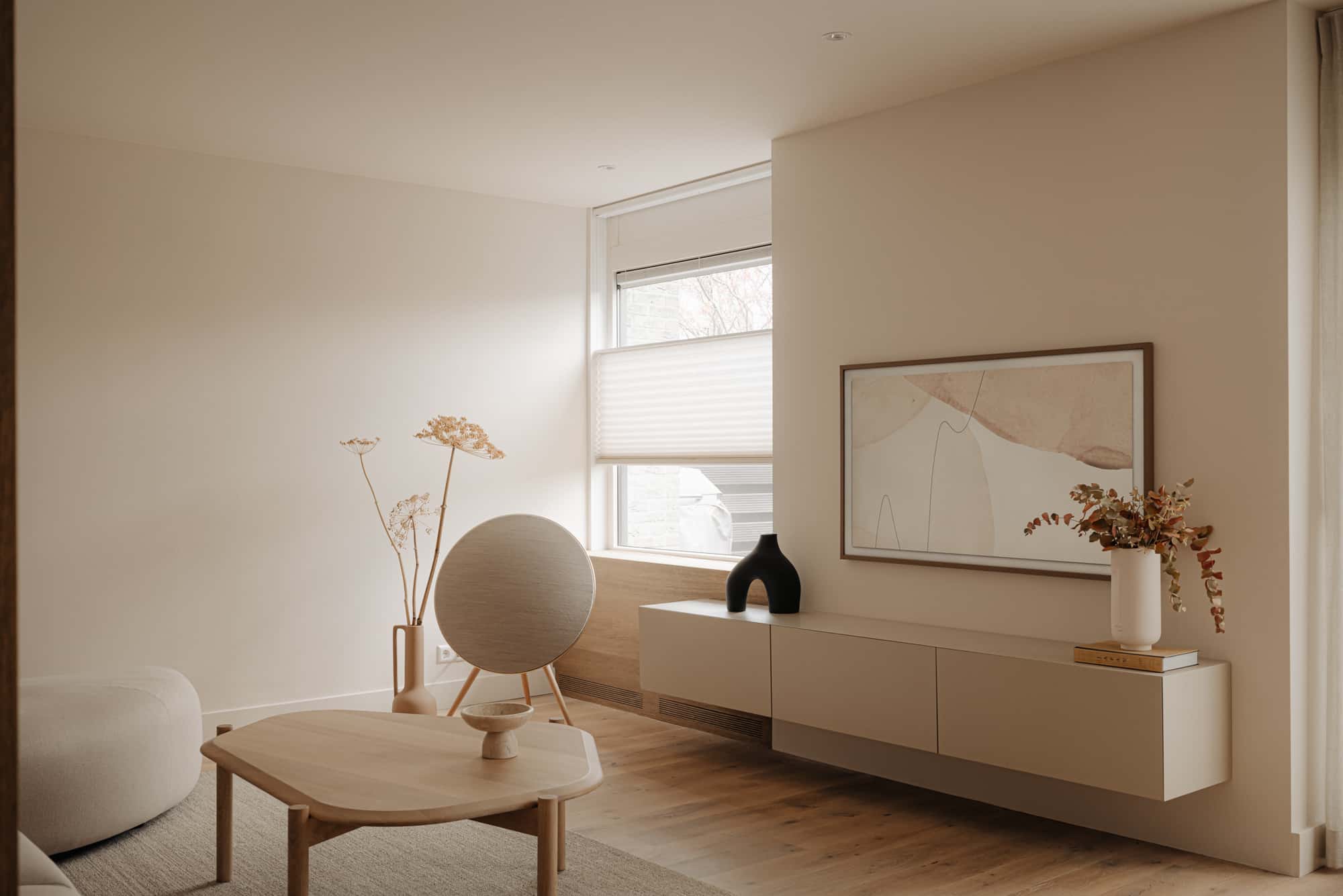 Interieur design traject - Heerhugowaard - Woonhuis - Zithoek japandi TV-meubel maatwerk